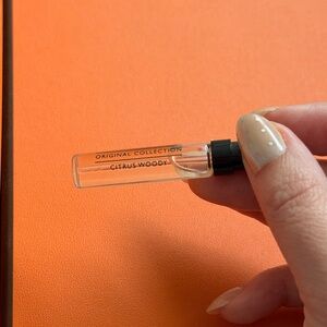 Citrus Woody Clive Christian Perfume Sample - Black Cap